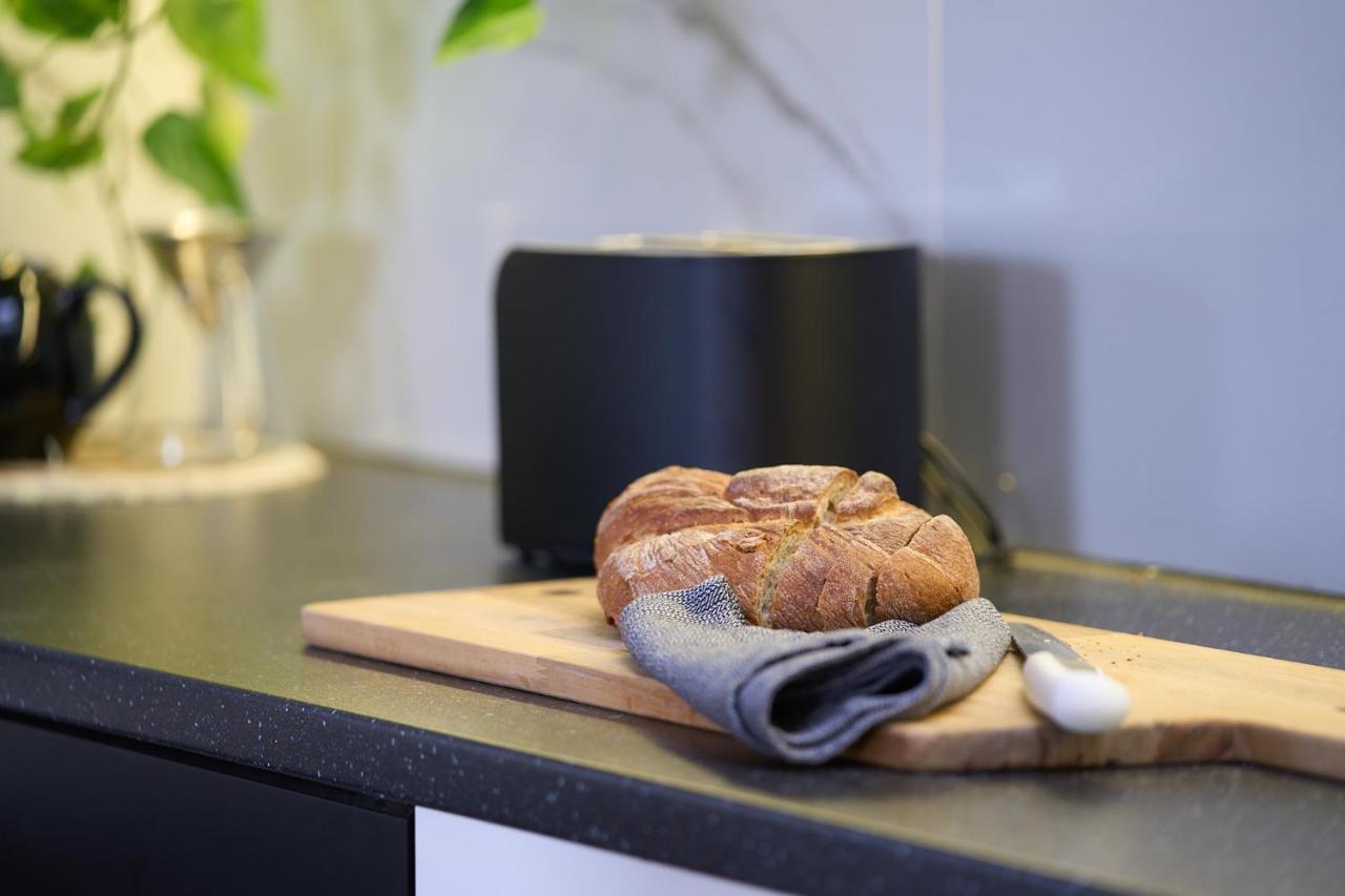 Apartament Flowers - Centrum Poznania Екстер'єр фото