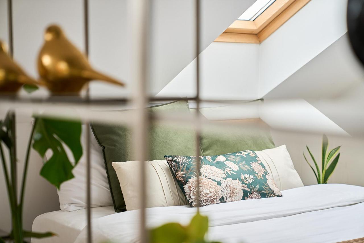 Apartament Flowers - Centrum Poznania Екстер'єр фото